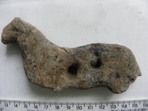 Глиняна іграшка з розкопу.JPG	Глиняна іграшка з розкопу у Жидичині